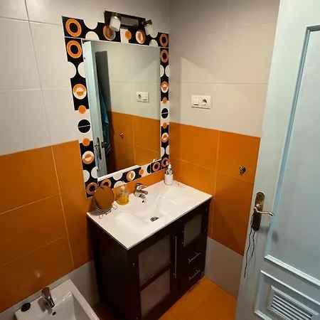 With Style And Comfort For 4