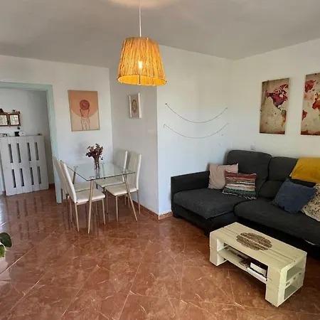 With Style And Comfort For 4 Apartment *
